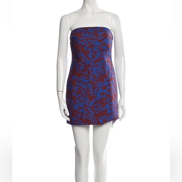 Shona Joy
Catia Strapless Pleated Mini Dress Size M
Pristine Condition! - Picture 5 of 7